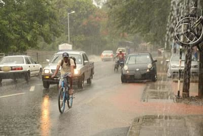 Image d'illustration pour Orages diluviens sur la Réunion et Maurice - Plan ORSEC activé