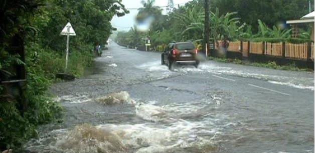 Image d'illustration pour Orages diluviens sur la Réunion et Maurice - Plan ORSEC activé