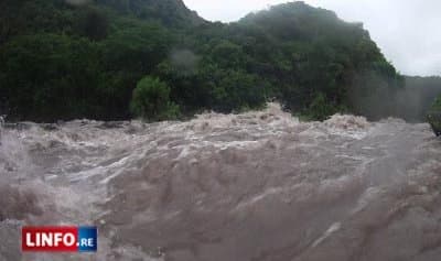 Image d'illustration pour Orages diluviens sur la Réunion et Maurice - Plan ORSEC activé