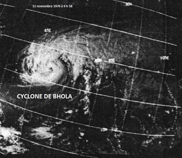 Image d'illustration pour Cyclone et onde de tempête : l'OMM prend des mesures